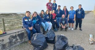 Caminheiros de Santo Tirso limparam praia e recolheram lixo em ação ambiental