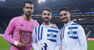 Diogo Costa distinguido no jogo do FC Porto frente ao Casa Pia