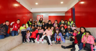 Crianças da Escola do Bom Nome visitaram o Estádio do Desportivo das Aves