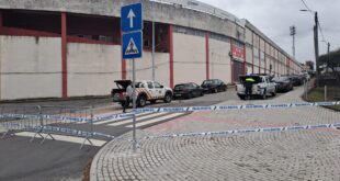 Trânsito na rua adjacente ao Estádio do Desportivo das Aves está suspenso